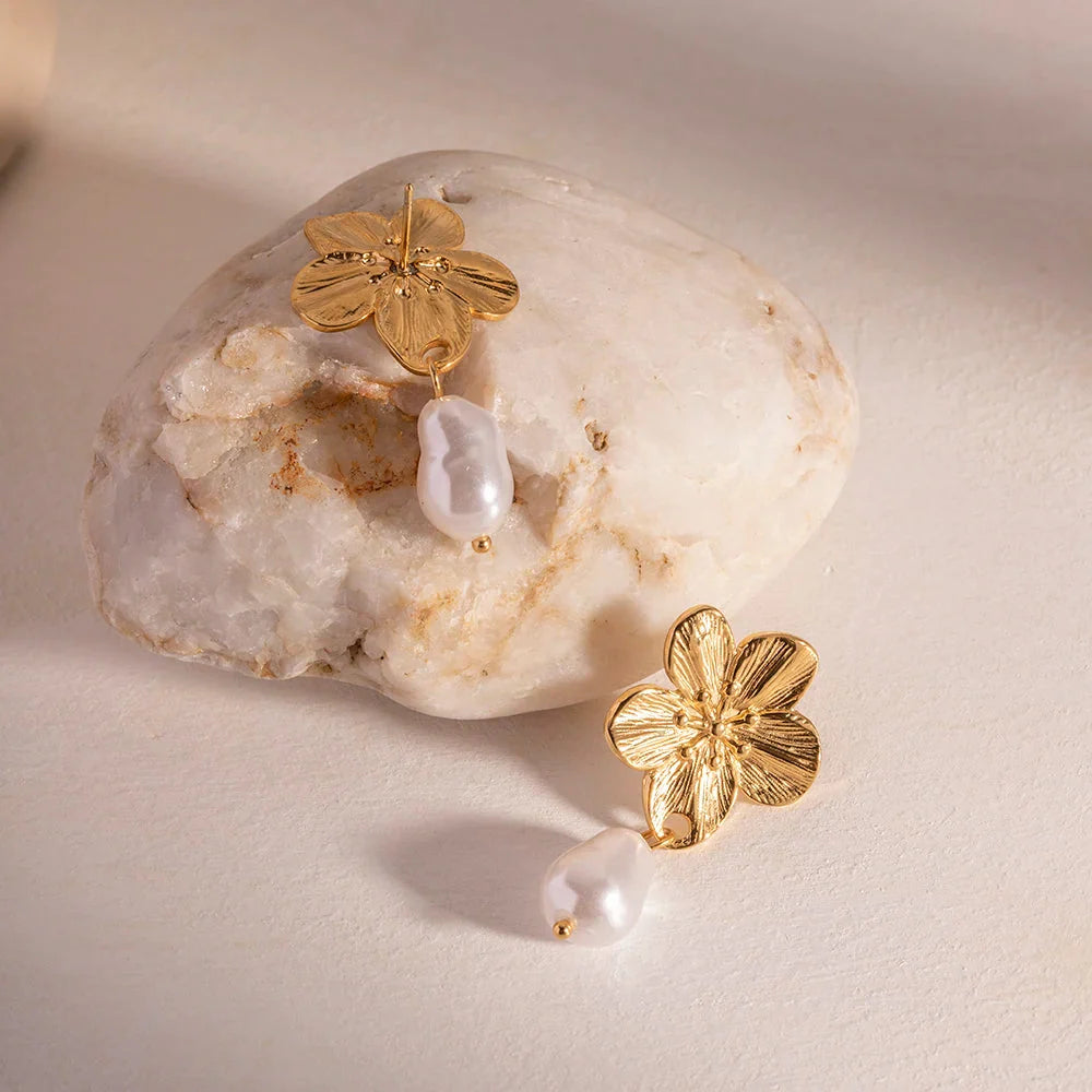 Blooming Flower Pearl Earrings